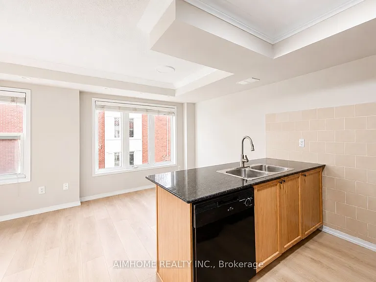 29 Frances Loring Ln #6 — Photo 12