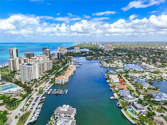 2nd image of 313 Neapolitan WAY