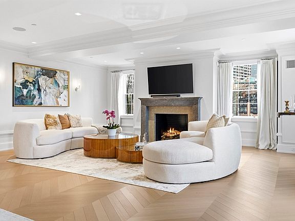 5th image of 25 Beacon St APT 4