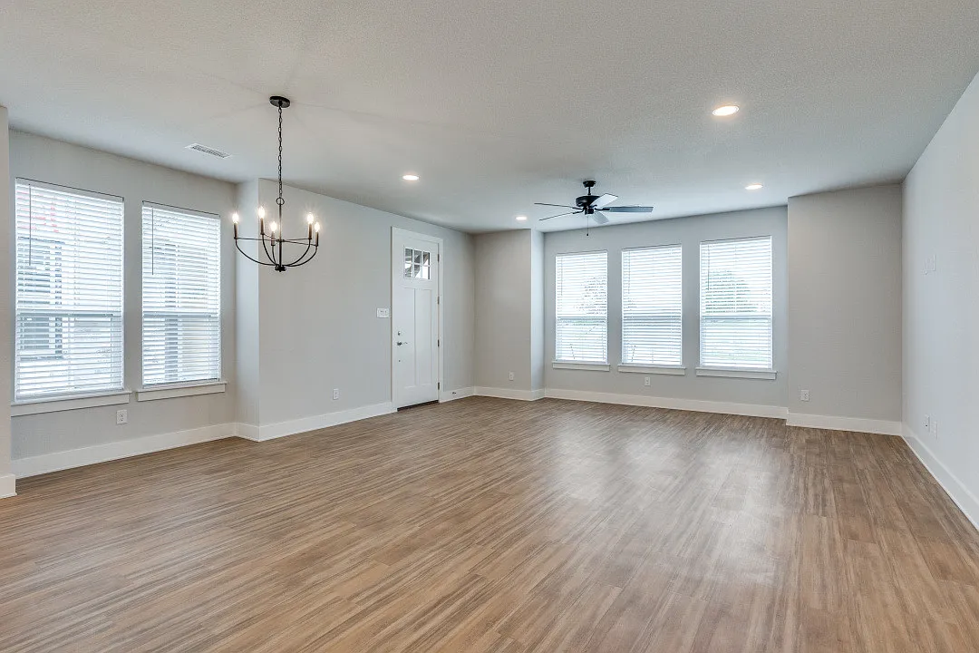 3 bed, 2.5 bath, 1999 sqft, $2,500 — Photo 3