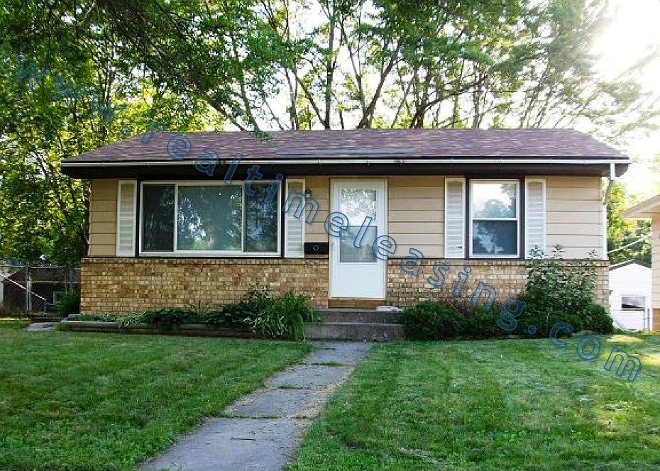 1st image of 1561 Dale St N