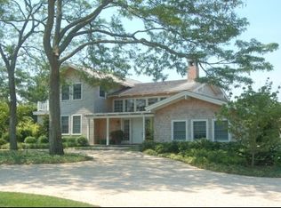 781 Wickapogue Rd, Southampton, NY 11968