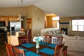 4th image of 1912 Street Cir S #35