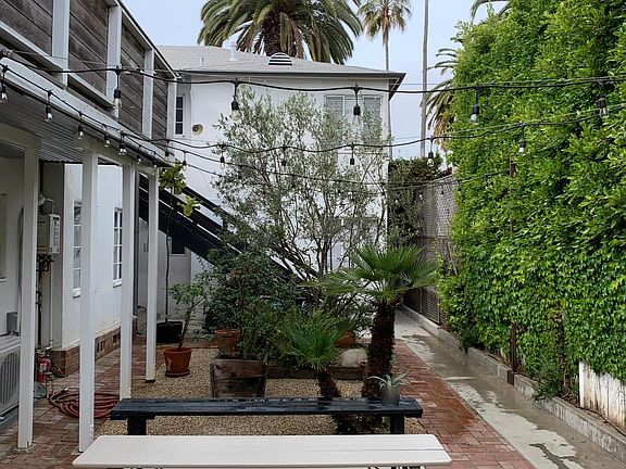 4th image of 1807 Montana Ave Studio E
