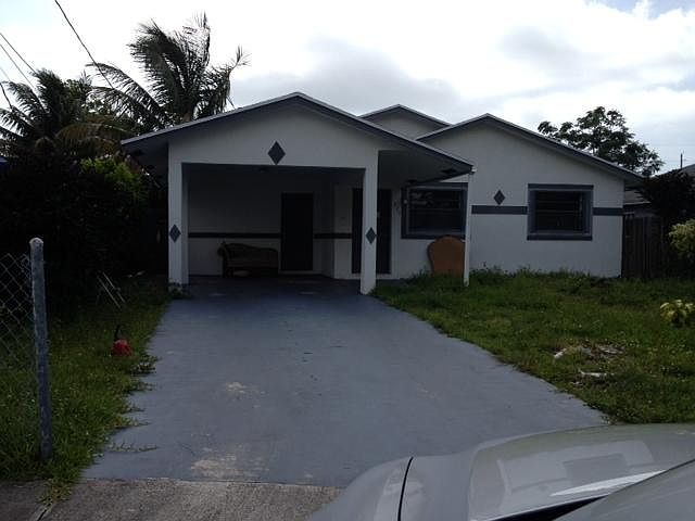 1st image of 226 NW 7th Ave
