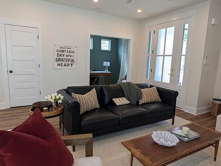 202 S Hancock St — Photo 8