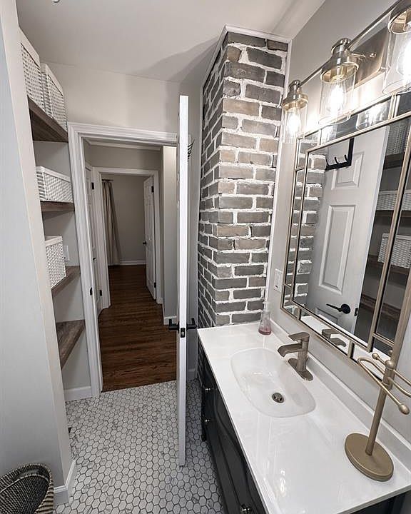 914 Bauman Ave, photo 8
