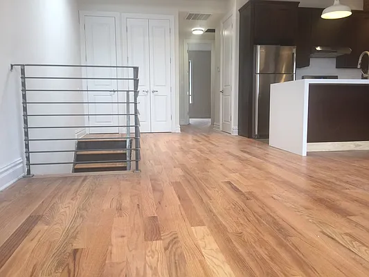 Rented by Alexander Bilu, LREB | media 40