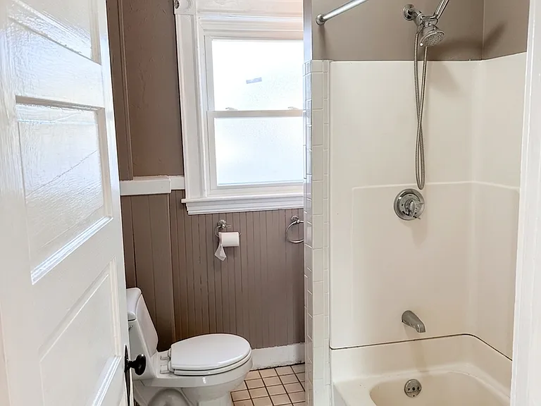 219 Brown St #3 — Photo 7