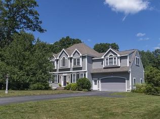 7 Hadley Rd, Pepperell, MA 01463