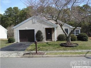 11 Surrey Ct, Forked River, NJ 08731