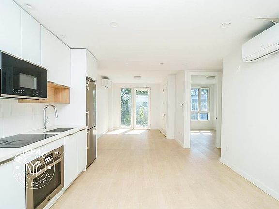 3rd image of 280 Meeker Ave #402