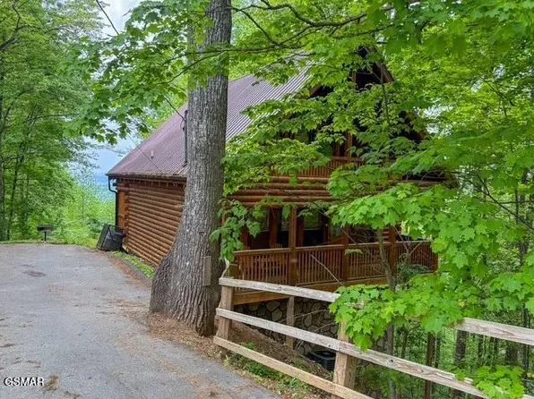 1444 Indian Ct, Sevierville, TN 37876