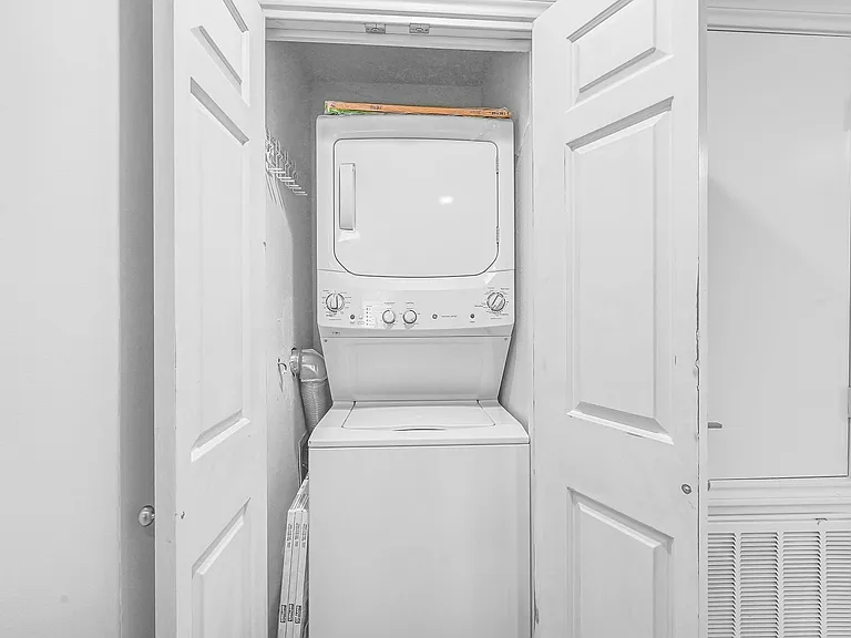 5200 Weslayan St #303 — Photo 9