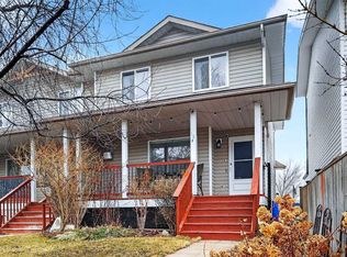 42 F S Green Meadow Cres, Strathmore, AB T1P1H4