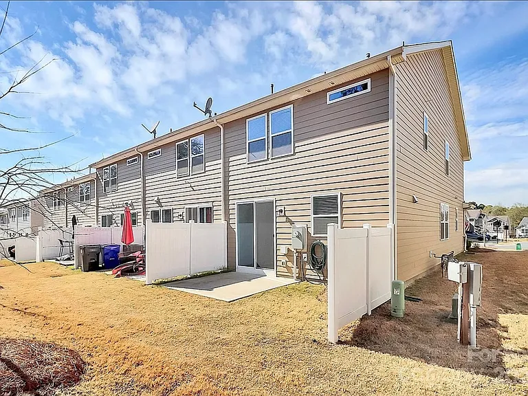 16042 Red Buckeye Ln — Photo 6