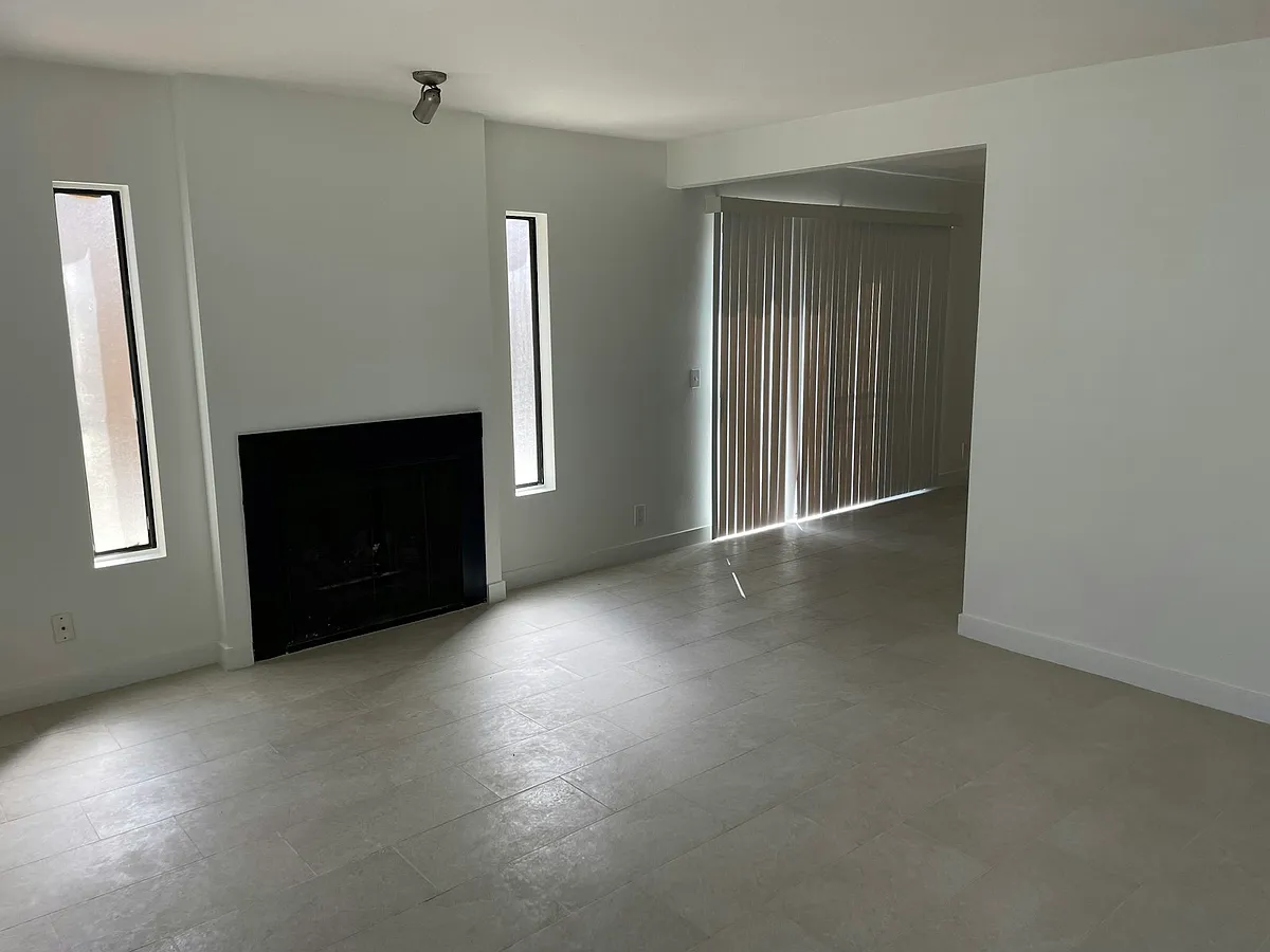 Building Photo - 8072 Constantine Dr #A