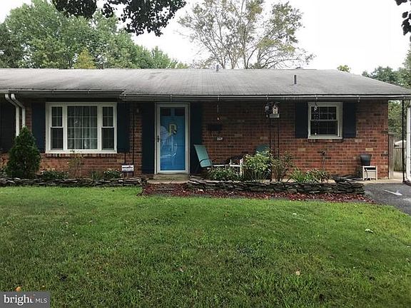 2nd image of 1327 Burlington Dr