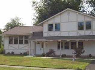 1180 Brennan Dr, Warminster, PA 18974
