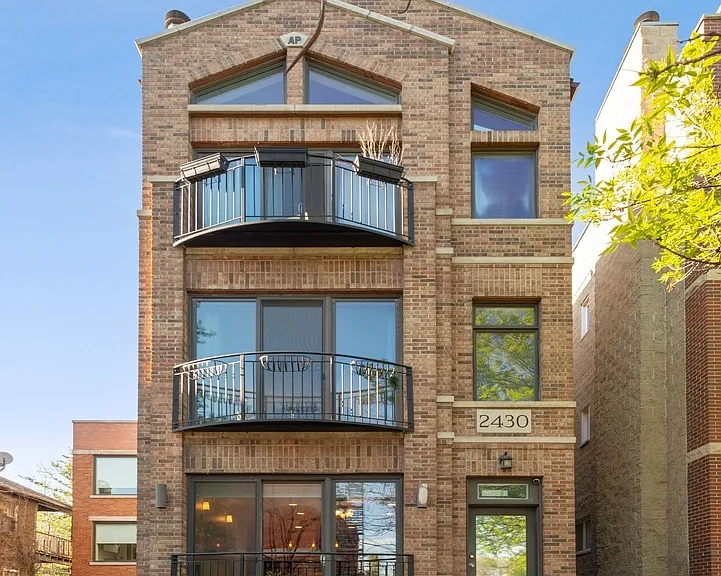 2430 W Iowa St #1 — Photo 1