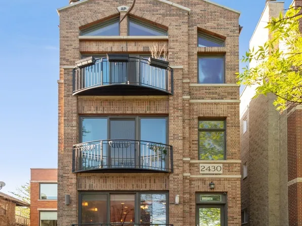 2430 W Iowa St #3, Chicago, IL 60622