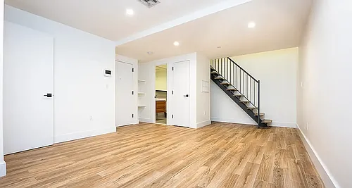 1499 Jefferson Ave Photo 1