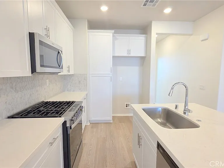 2728 Crozier Ct — Photo 4