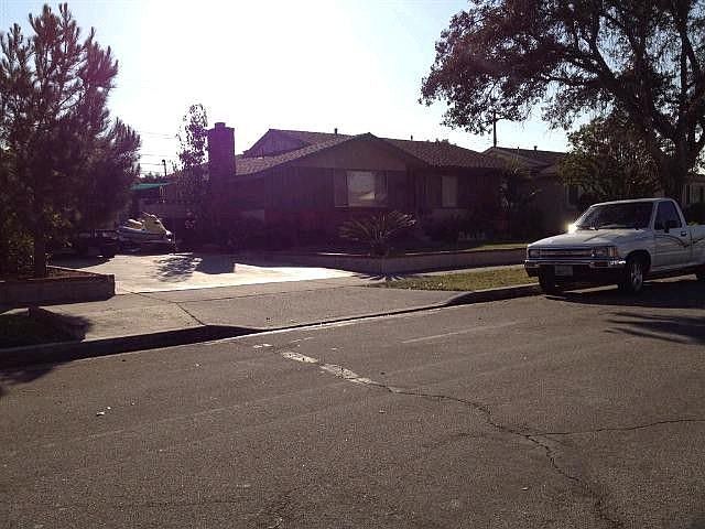 1st image of 2246 E Standish Ave