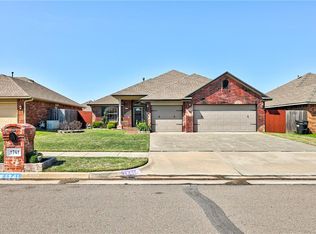 1741 SW 31st Ter, Moore, OK 73160