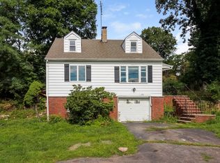 75 Oldham Rd, Wayne, NJ 07470