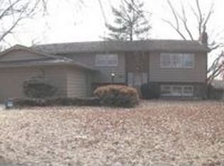 2811 Schwarz Rd, Lawrence, KS 66049