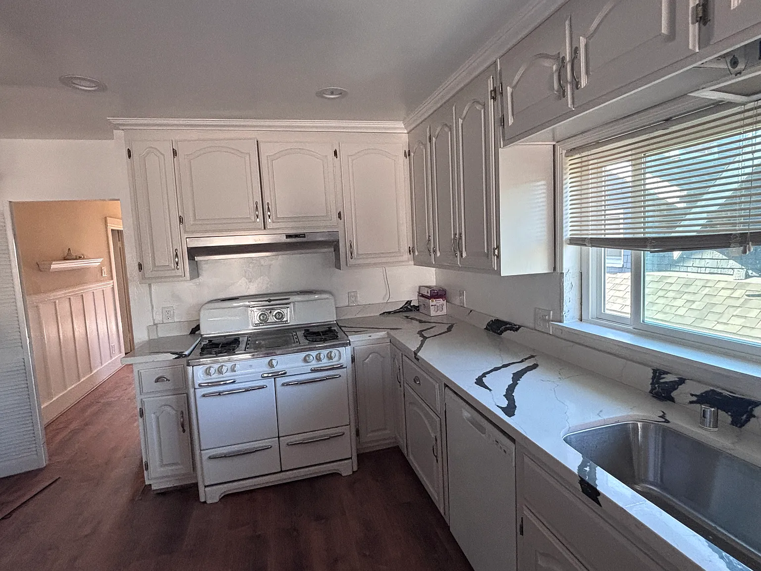 3 bed, 1600 sqft, $3,500 — Photo 4