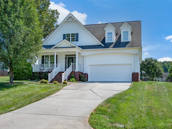 5721 Aspiran Dr, Catawba, NC 28609