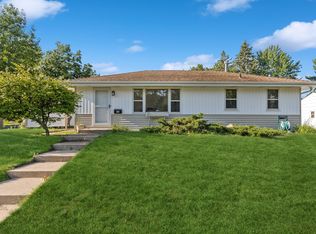 2186 Upper Afton Rd E, Saint Paul, MN 55119