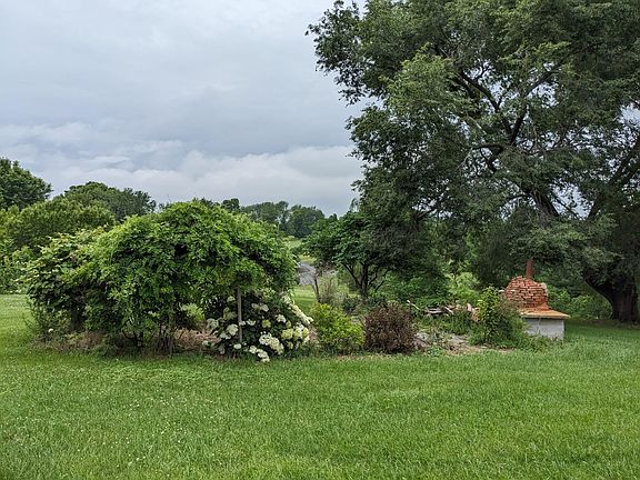 5th image of 485 Highview Rd