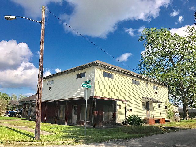 1st image of 1499 Euclid St