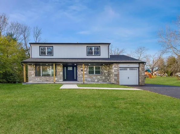 3592 Black Angus Dr, Huntingdon Valley, PA 19006