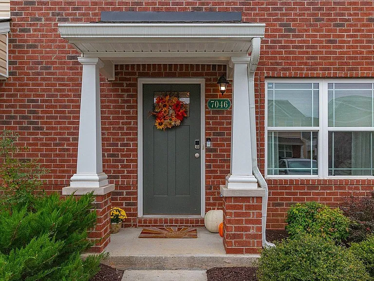 7046 Magnolia Xing — Photo 1