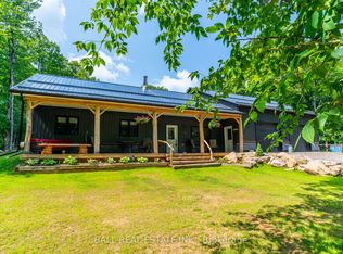 2430 Hadlington Rd, Highlands East, ON K0L 2Y0