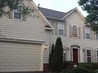 6022 Persinger House Ct, Manassas, VA 20112