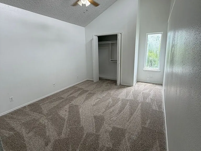 636 Earthside Dr — Photo 7