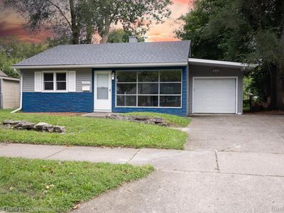 10011 Corning St, Oak Park, MI, 48237