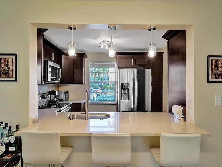 401 SE 3rd St #107 — Photo 35