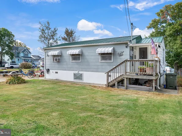 604 S Green St, Tuckerton, NJ 08087