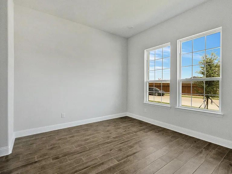 603 Parrino Pkwy — Photo 10