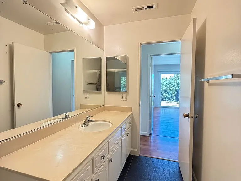 3555 Magnolia Dr — Photo 33