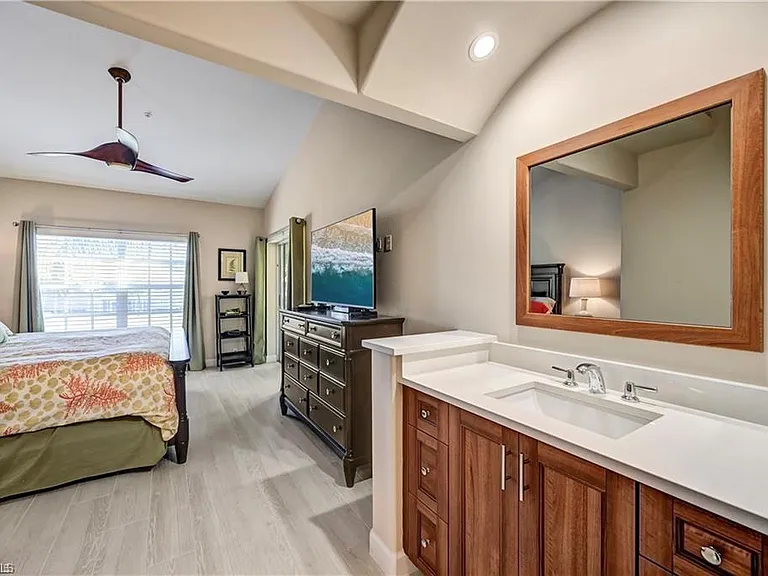 13900 Southampton Dr #3004 — Photo 11