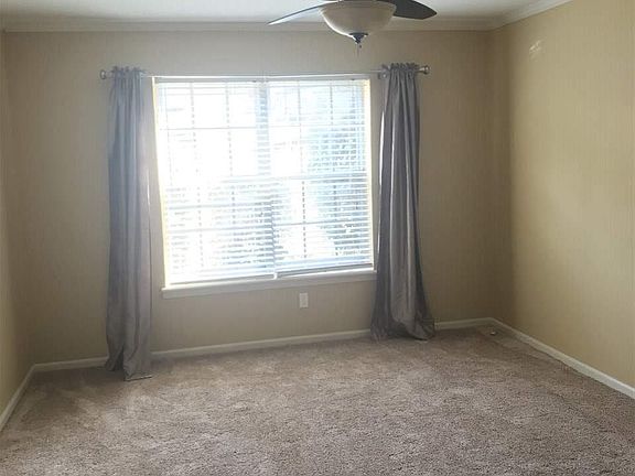 5th image of 2105 Montreat Pkwy APT A