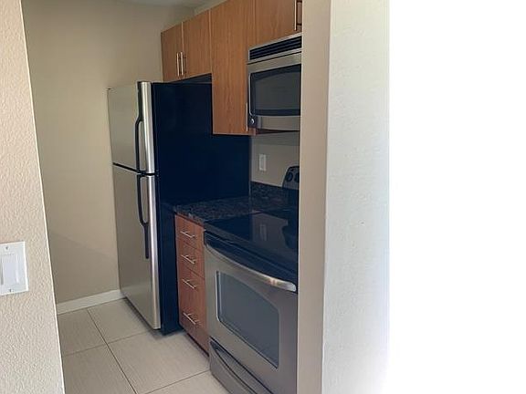 5th image of 11029 NE 124th Ln #A203