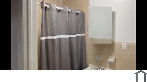 3rd image of 1367 Pinson St #1